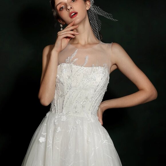 Dress: worn only for an hour - Picture 1 of 16